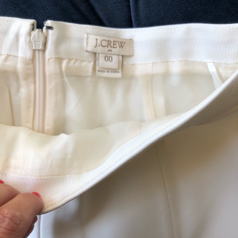 NWOT J.CREW Soft White Flared Skirt, Size 00 - Picture 3 of 6
